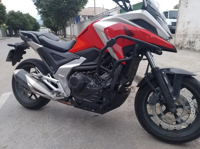 Vendo esse espetáculo de moto pra comprar uma outra excelente moto vendendo a baixo da fip