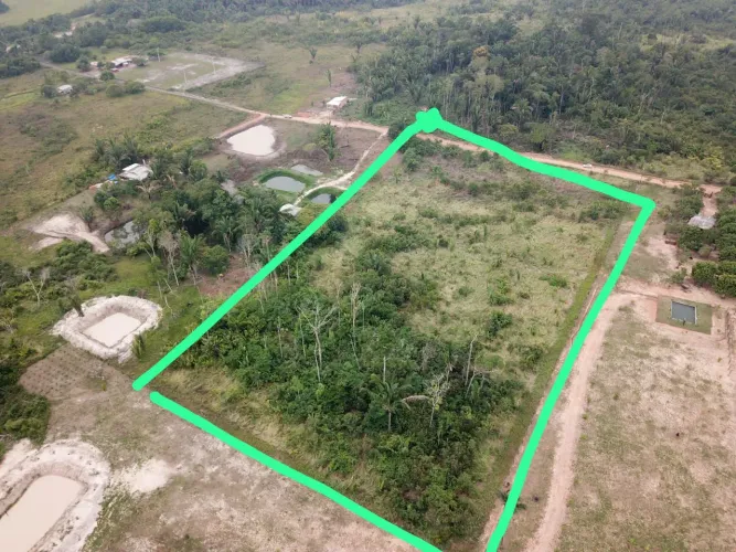 Terreno medindo 100 x 200 km 27 da 319.