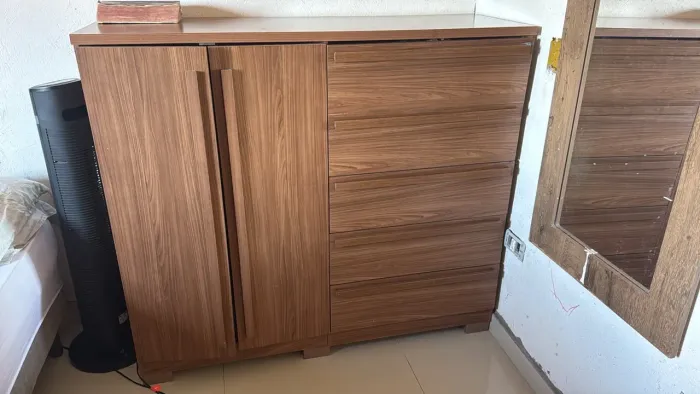 CÔMODA