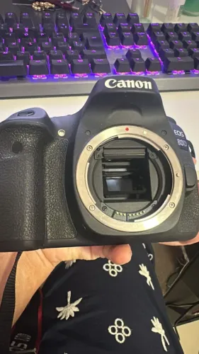Câmera Canon EOS 80D
