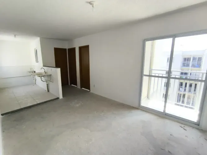 Apartamento à venda no Condomínio Vivenda dos Pássaros, Nova Iguaçu 2 quartos, pronto par