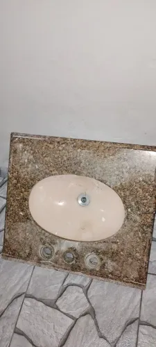 Pia marca Deca cor bege em perfeito estado sem avarias