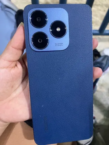 RealMe C63 / Aceito Trocas