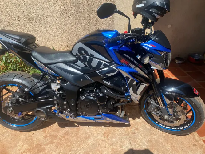 Gsx-s 750
