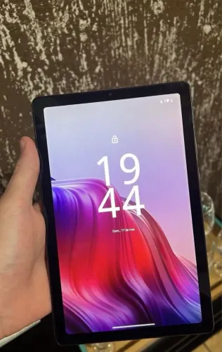 Tablet M9