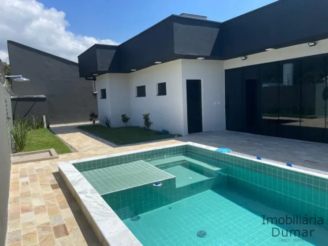Casa Alto Padrão c/ piscina em Condomínio Fechado em Ubatuba