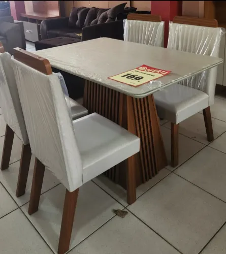 Mesa de Jantar 4 Cadeiras com Tampo de Vidro - 120x90