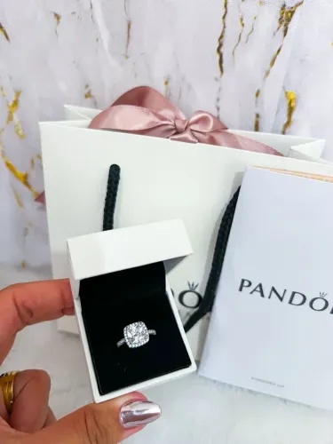 Anel Pandora beleza eterna 