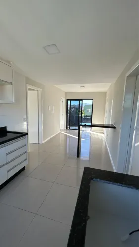 Apartamentos 2 dormitórios no início do Ribeirão da Ilha | Aluguel Anual