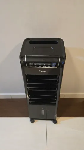 Climatizador de Ar Midea AKAP1 127V com Controle Remoto | Compartimento para Ge