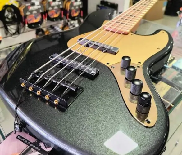 Baixo Strinberg JBS 155 5 Cordas + Semi Case Original (Nota Fiscal em Mãos)