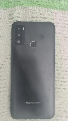 Celular com tela quebrada pra trocar de peça