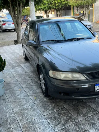 Chevrolet Vectra GL 2.2 / 2.0 MPFI 2000