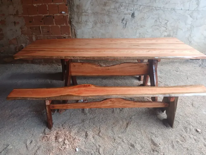 mesa de madeira rústica