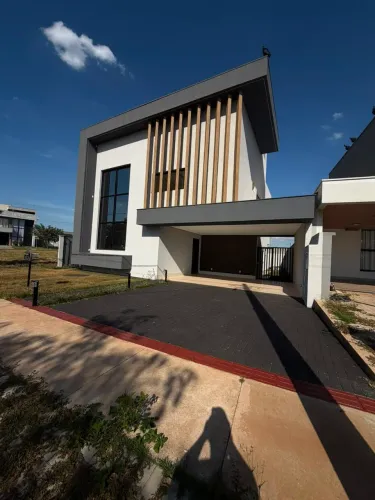 Sobrado de Alto Padrão à Venda - ParqVille Jacarandá | Aparecida de Goiânia - GO
