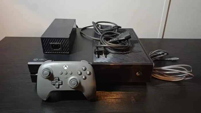 Xbox One FAT 500GB + Controle Licenciado Xbox Novo