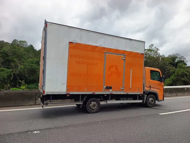 Volkswagen Delivery Express Turbo Diesel (e6) 2020