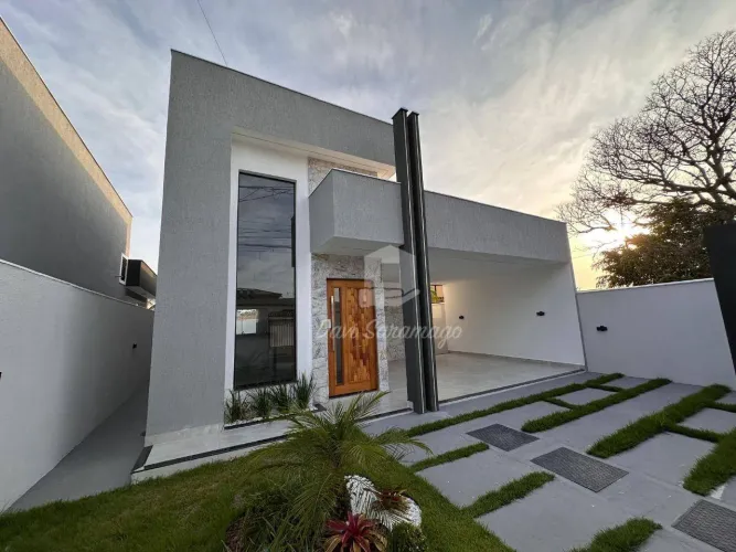 Casa com 3 Quartos à venda, 115 m² - Itaipuaçu - Maricá/RJ