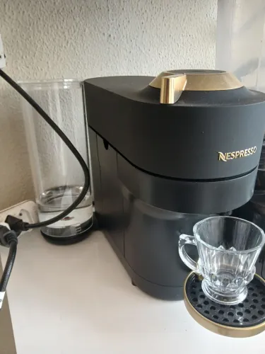 Cafeteira Nespresso- 3 meses de uso