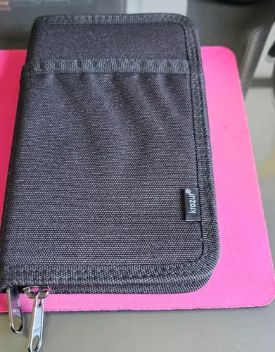 Porta passaporte Krozur
