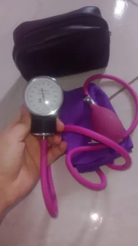 Esfigmomanômetro roxo