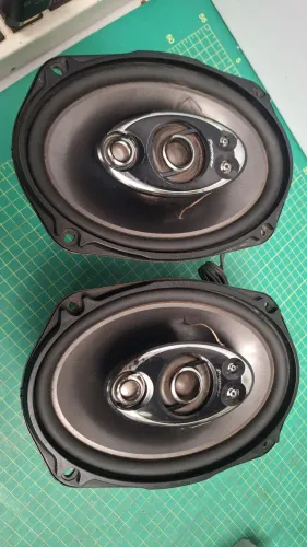 Par alto-falantes automotivos ovais Pioneer 6x9 *leia