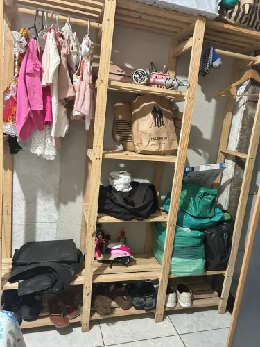 ARMÁRIO DE COZINHA OU QUARTO , RETIRAR NO VILLAGE E RECOMENDO LEVAR ELE MONTADO.
