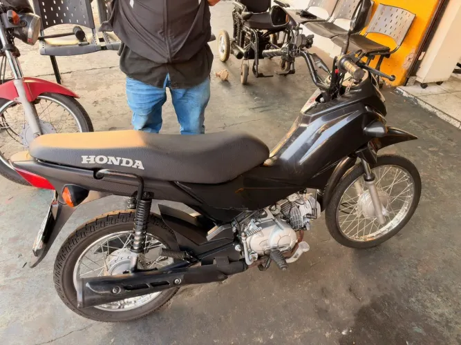 Pop 110i 2023 com partida elétrica 11.000