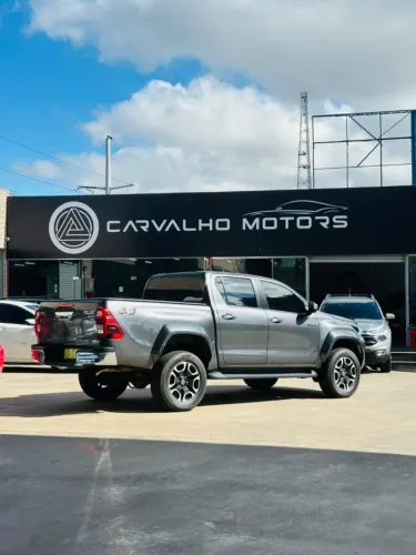 Toyota Hilux CD SRX 4X4 2.8 TDI 16V Diesel Aut. 2024