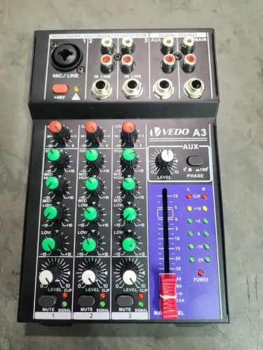 Mesa de Som Vedo A3 - 3 Canais - 12 Volts (Residencial e ou  Automotiva)