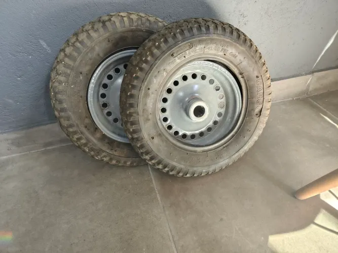 Rodas de carrinho de mão