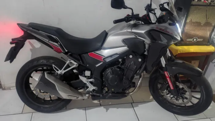 VENDO MOTO 500X ANO 2020 ZAP *