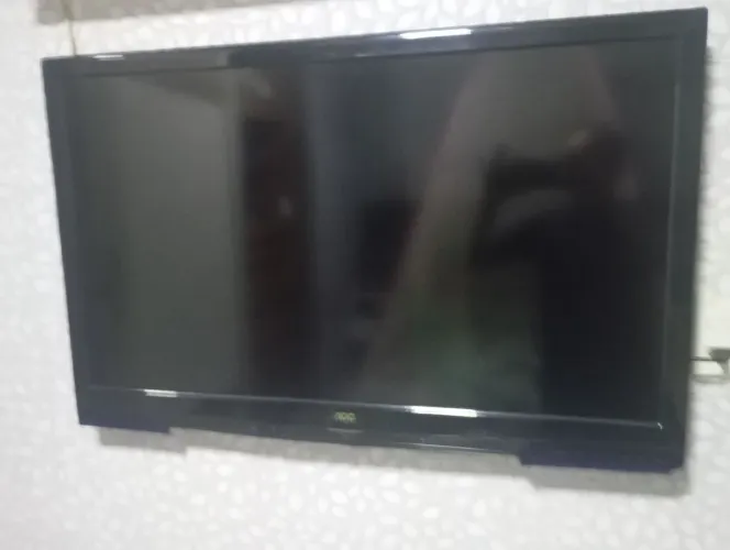 Tv AOC