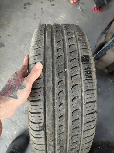 Pneu Pirelli 205/55-R16 - Pneu tá zerado - só tenho 1