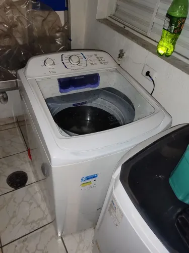 MÁQUINA DE LAVAR ROUPA 17KG ELETROLUX BRANCA
