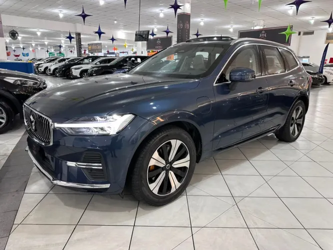 Volvo XC-60 T-8 Plus 2.0 AWD (híbrido) 2023