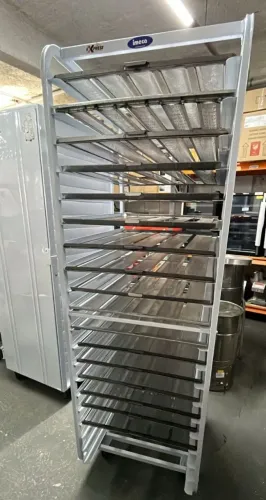 Carro Bandejeiro Aberto 20 Assadeiras (Anselmo)