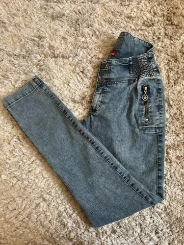 Calça Jeans Skinny