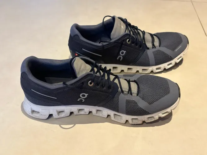 Tenis on running azul tam 42