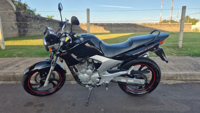 Yamaha Fazer 250 cc (2009) com apenas 19.885 km de fábrica