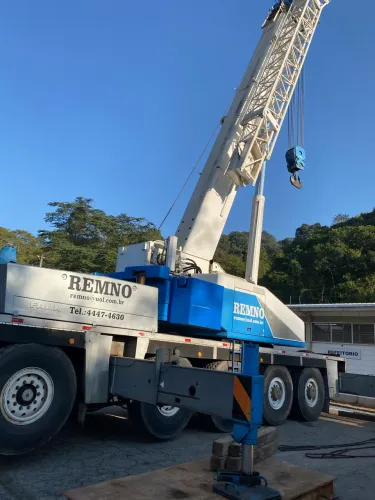 Guindaste 120tons