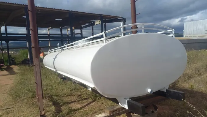Tanque de  10 mil litros  pra água potável  