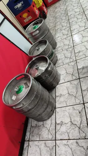 Barril de chopp Heineken 30 e 50 litros 