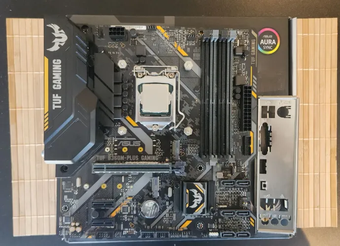 Intel i5 9400F + Placa Mãe TUF Gaming B360M