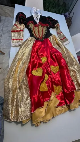 Fantasia Rainha de Copas - Alice no País das Maravilhas