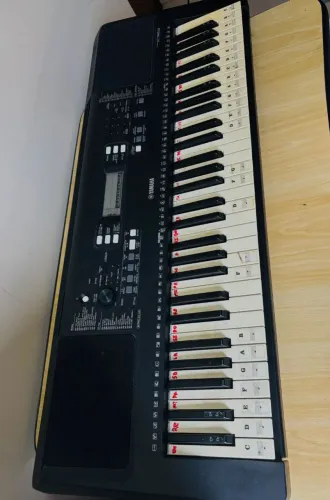 Vendo Teclado Yamaha PSR-E363