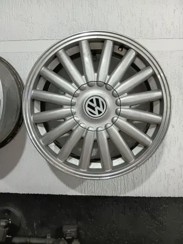 Rodas aro 17, semi novas.