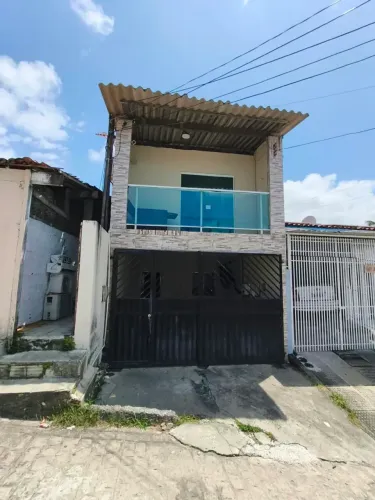 Casa com 3 quartos em Barro Duro - Maceió - AL