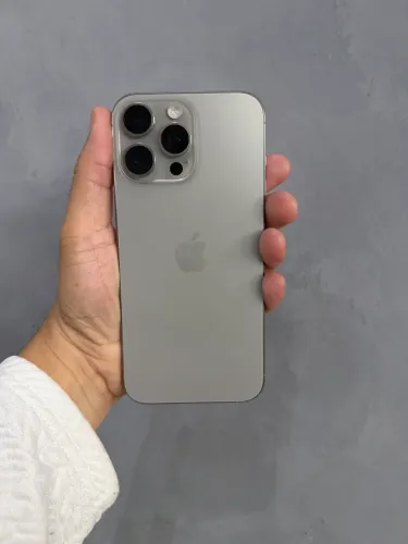 iphone 16 Pro Max 256G ( Bateria 98% Gar Apple 10/2026)