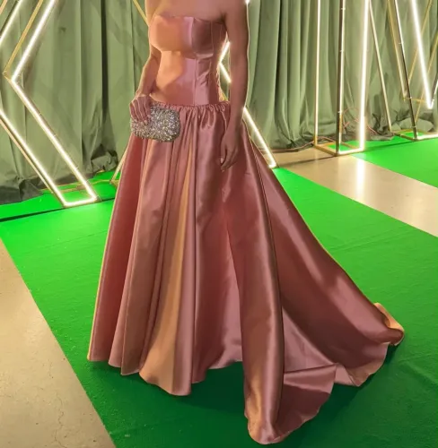 VESTIDO DE FESTA ROSA